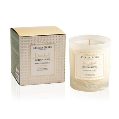 Atelier Rebul Istanbul Golden Hour Geurkaars 210 g met doos op witte achtergrond