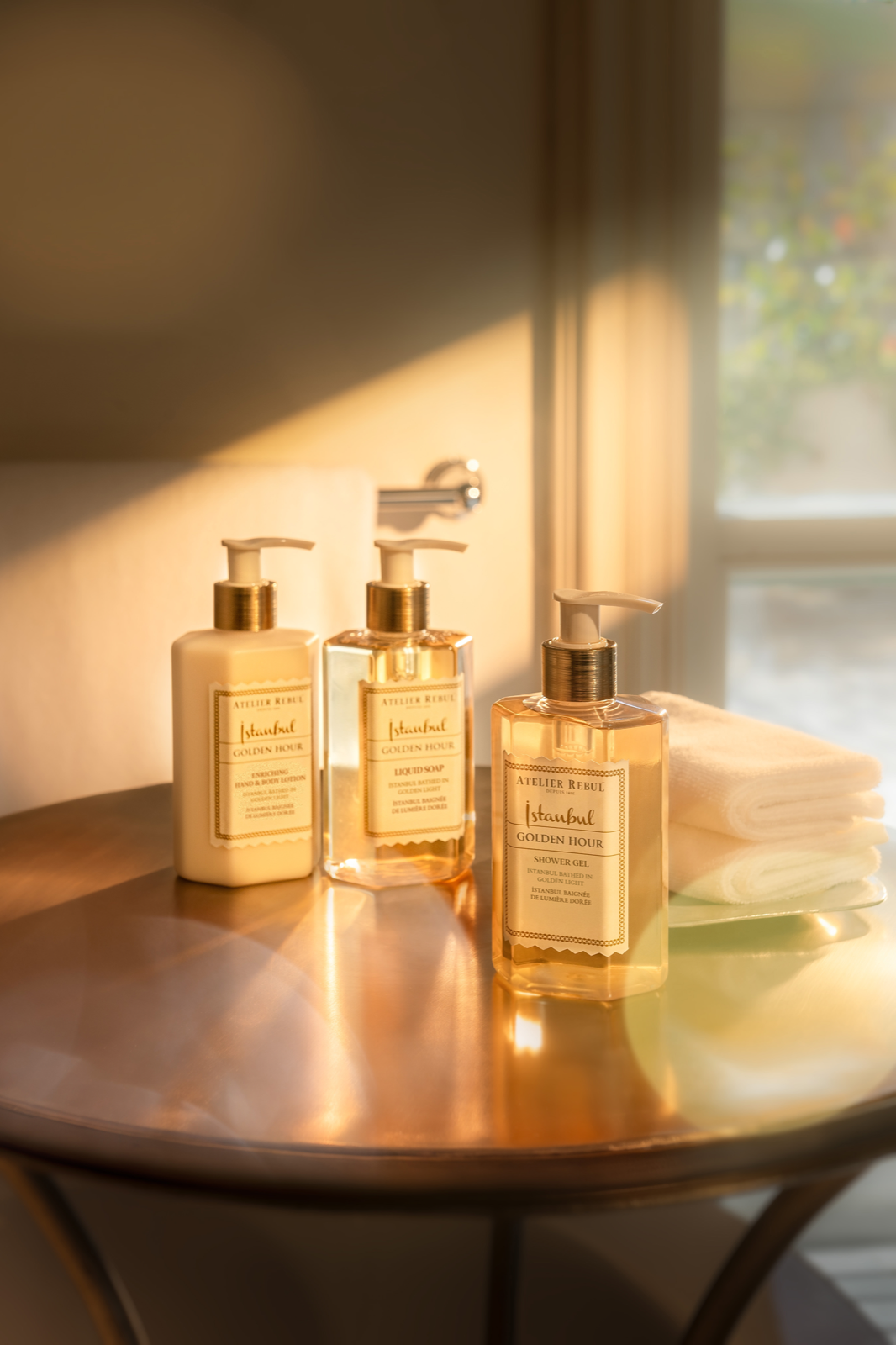 Atelier Rebul Istanbul Golden Hour Douchegel 250 ml in gebruik